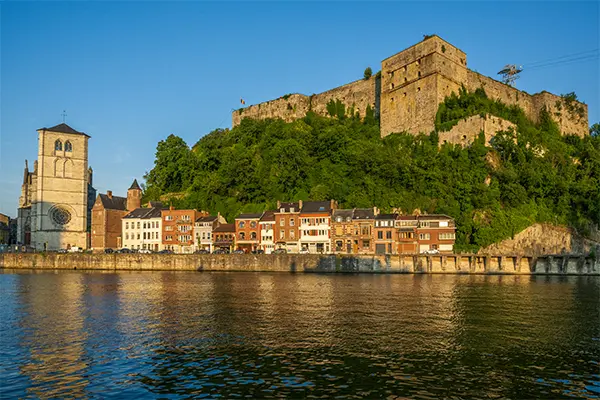 Maas Ort mit Burg | © Guus Reinartz